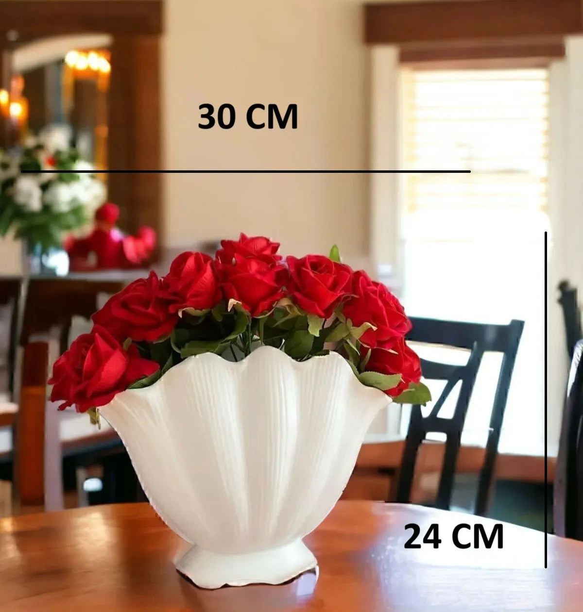 Shell-Inspired Vase (30x24 cm) AtelierCasa