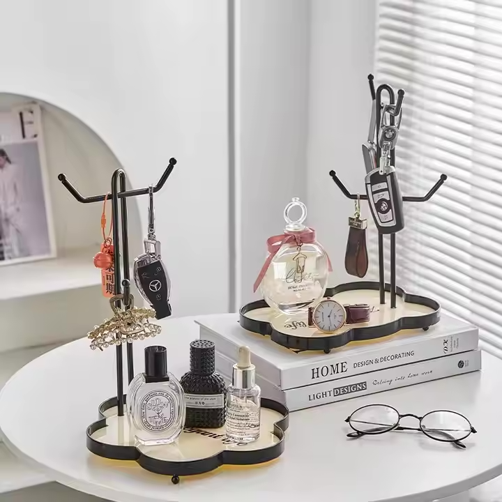 Entryway Shelf Ornament Key Storage