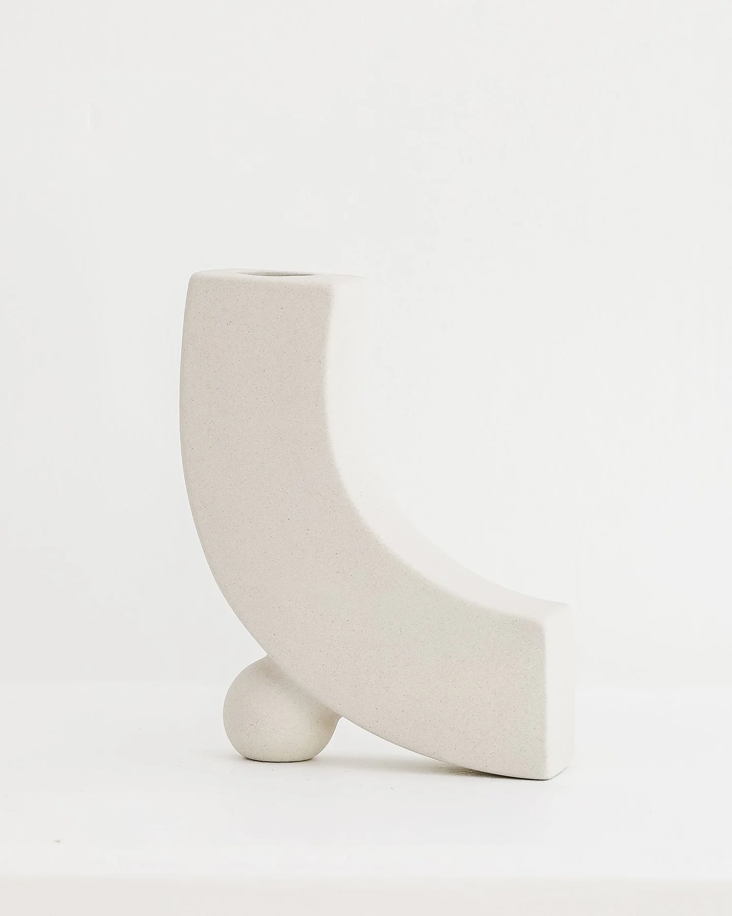 Nordic-inspired functional flower pot