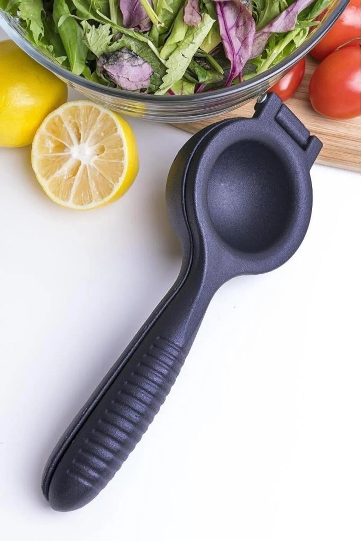 Heavy-Duty Manual Citrus Juicer – Black AtelierCasa