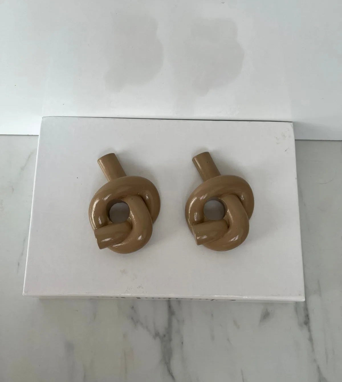 Knot & Glow – Ceramic Candlestick Duo AtelierCasa