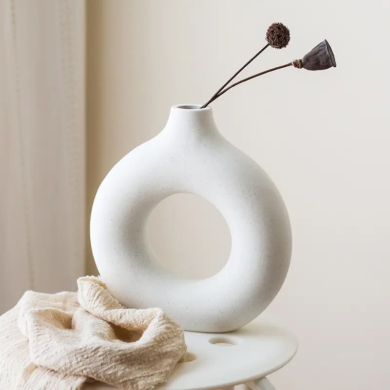 Circle Hollow Ceramic Vase