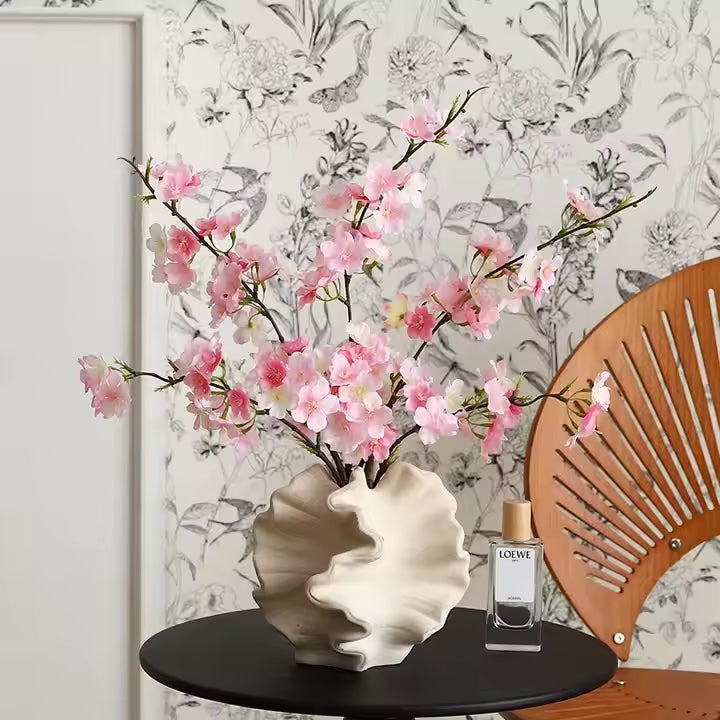 Waveform Ceramic Vase with flowers Atelier Casa