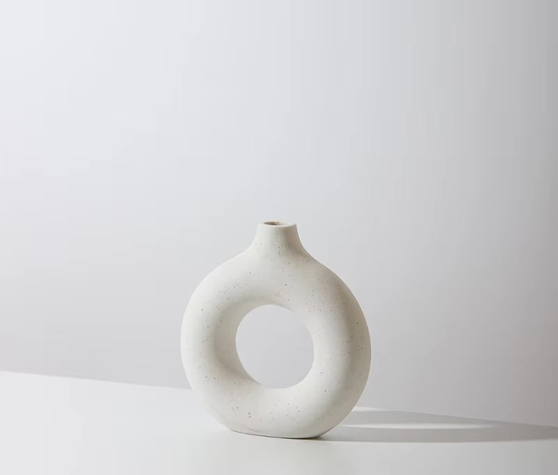Circle Hollow Ceramic Vase